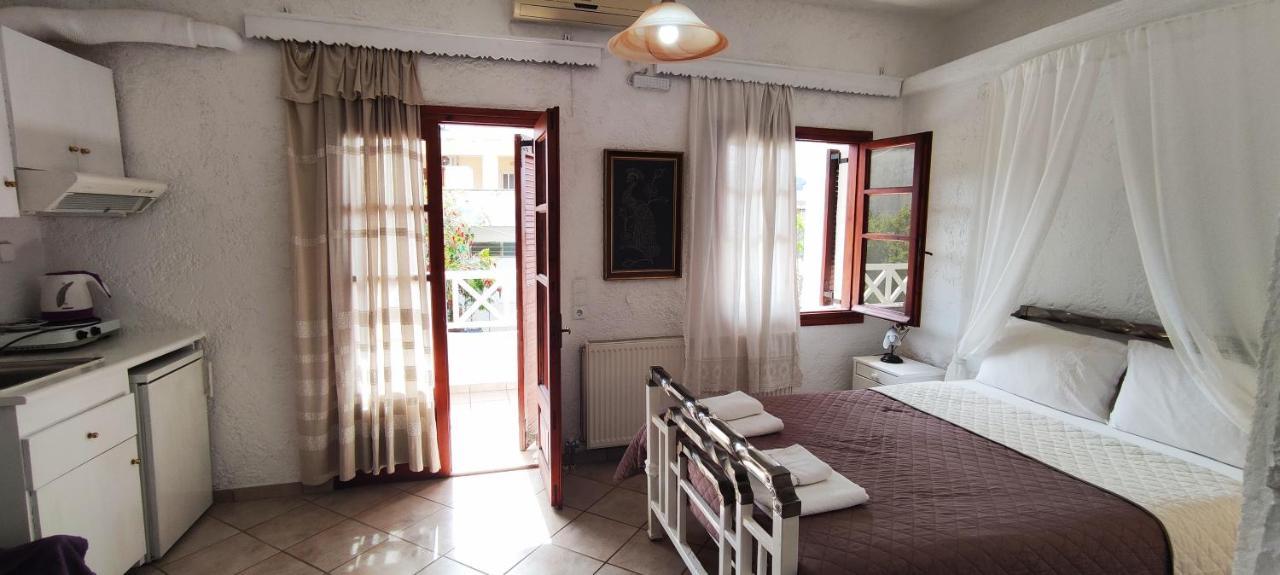 Keramos Hotel Zaros Exterior photo